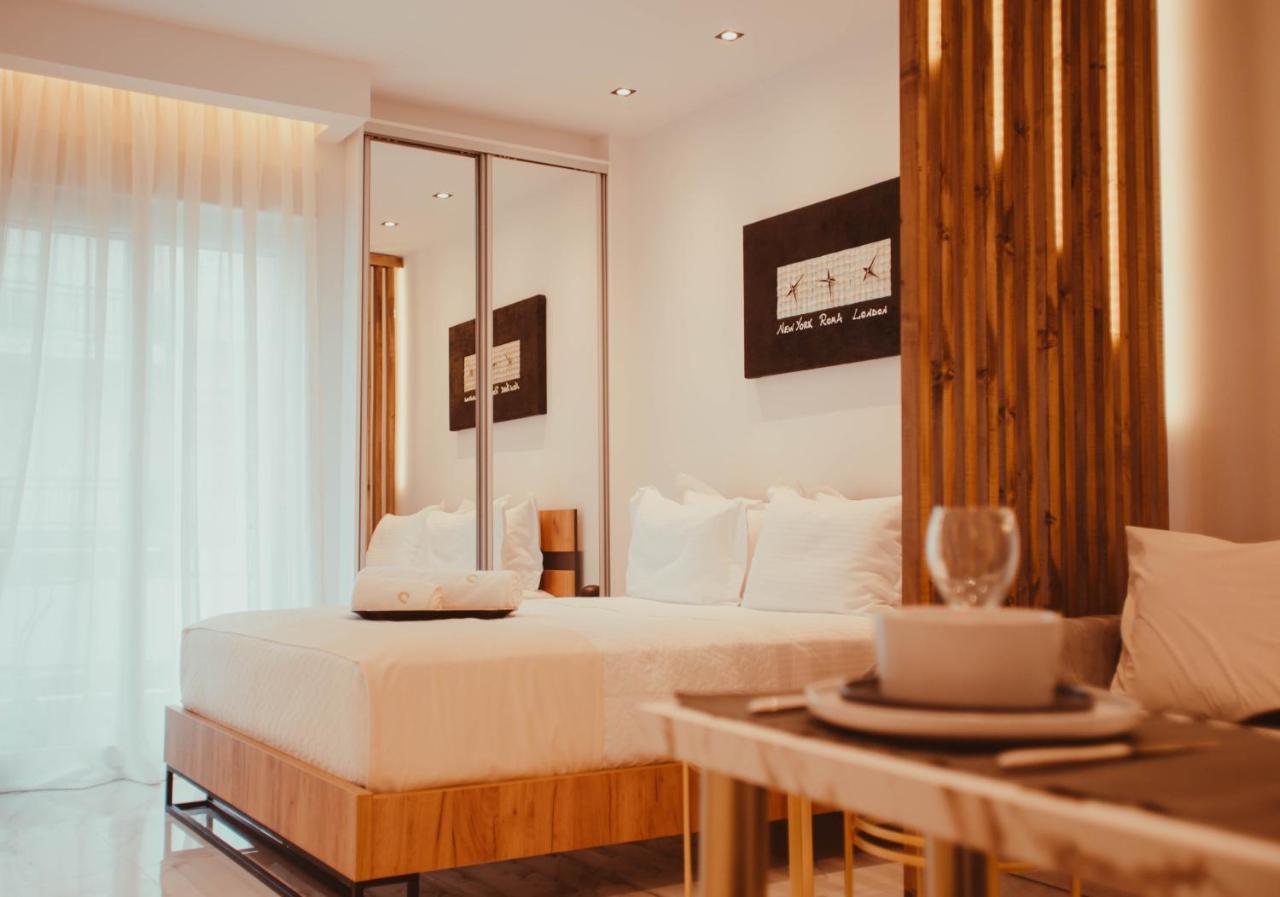 Aelia - Luxury Central Suite Alexandroupoli Bagian luar foto